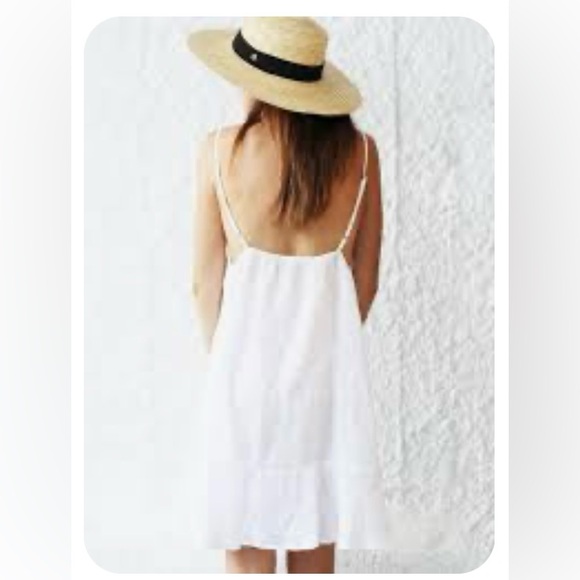 Anthropologie Dresses & Skirts - Anthropologie white crinkle dress in size small